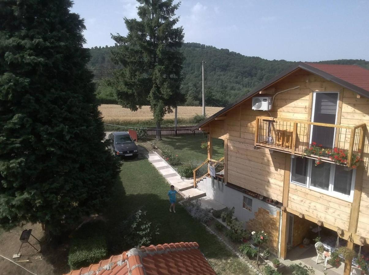 Apartman Civovic Rudnik Kačerski Exterior foto